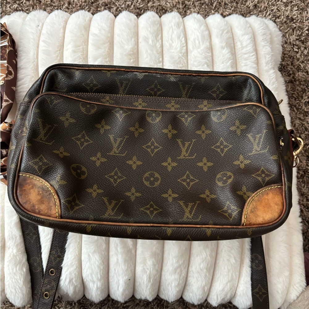 Vintage Louis Vuitton Brown and Tan Monogram Bag